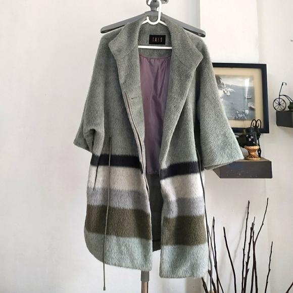 Vintage Daks Faux Fur Coat ( Rare Find) - Picture 12 of 12